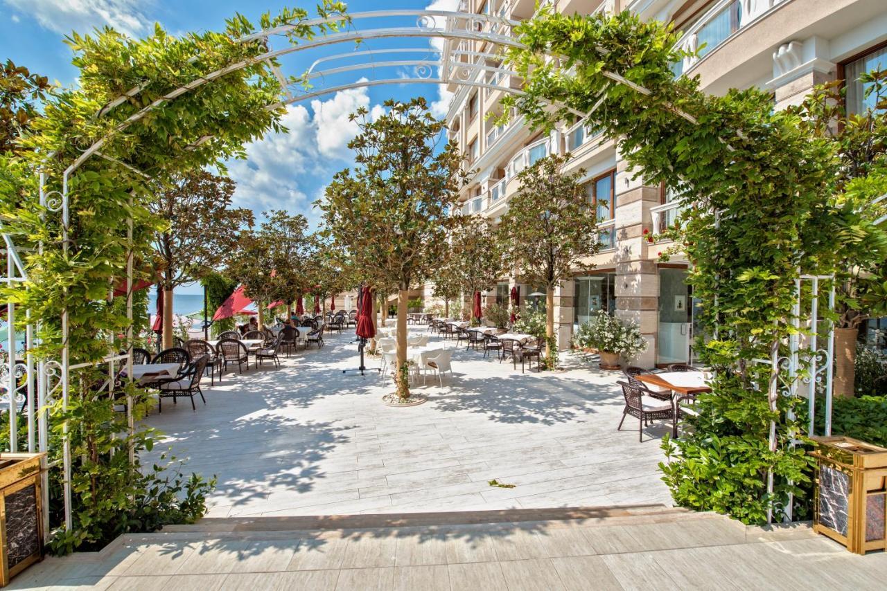 Dreams In La Mer Golden Sands Exterior photo