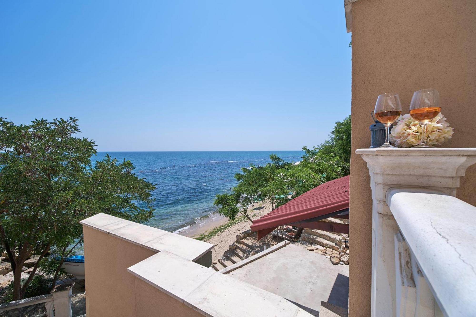 Dreams In La Mer Golden Sands Exterior photo